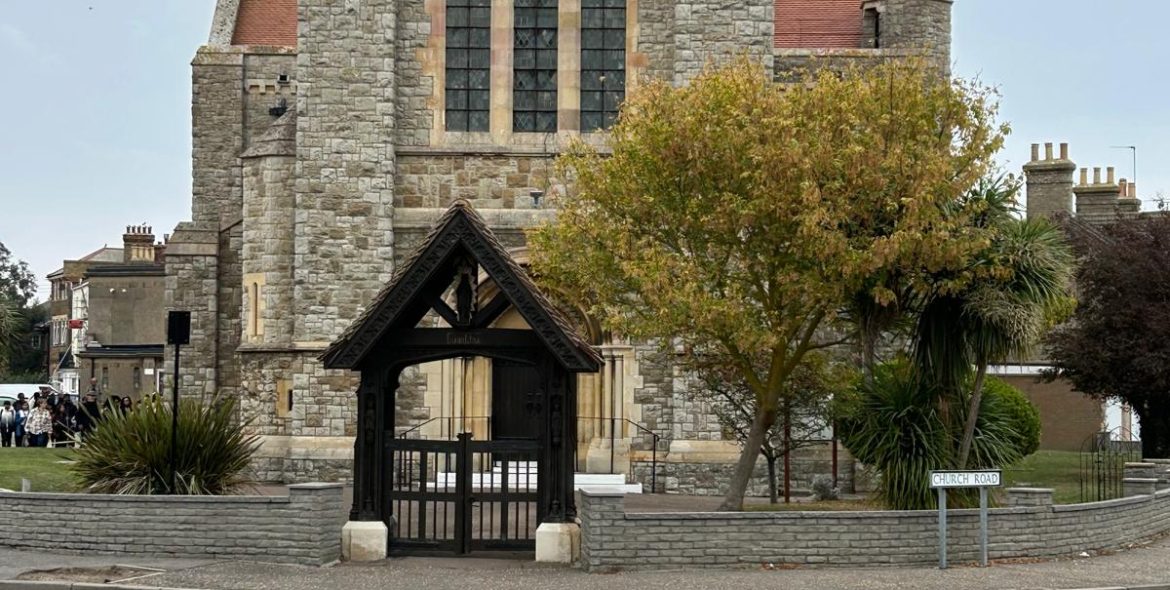 WhatsApp Image 2025-10-20 at 08.41.31